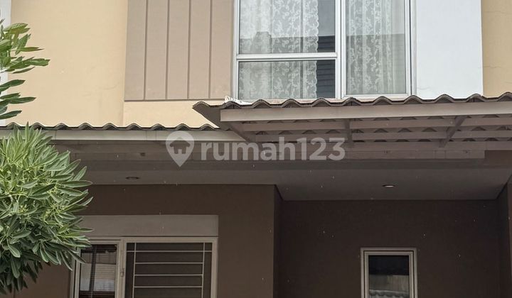 Comfortable House with Strategic Location in Malibu Village, Gading Serpong - Tangerang Comfortable House with Strategic Location in Malibu Village, Gading Serpong - Tangerang
