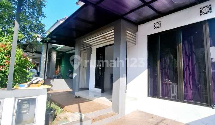 Rumah Asri Siap Huni 3 BR di Graha Raya, Tangerang Selatan