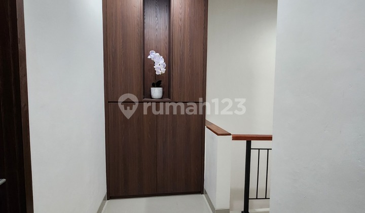 Nice Fully Furnished 2-Story House for Rent Ready to Occupy at Askara Vanya Park BSD, Tangerang 2