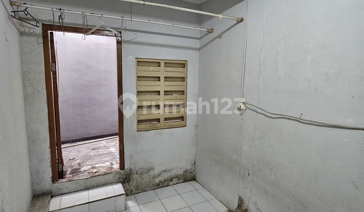 Nice Rental House Ready to Occupied in Meruya Selatan, West Jakarta 2