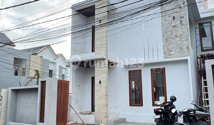 Dijual Rumah Baru Siap Huni di Teuku Umar, Denpasar. Lokasi Sangat Strategis Hanya 1 Menit ke Level 21 Mall
