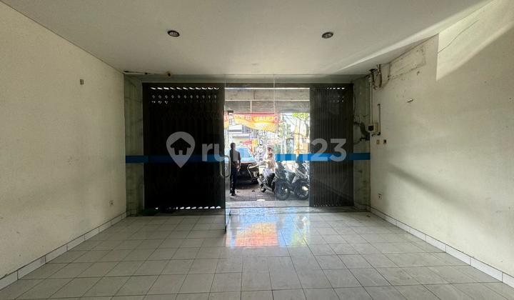 For Sale 3-Story Shop House in Strategic Location at Penatih, East Denpasar, Suitable for Office and Business Premises. 2