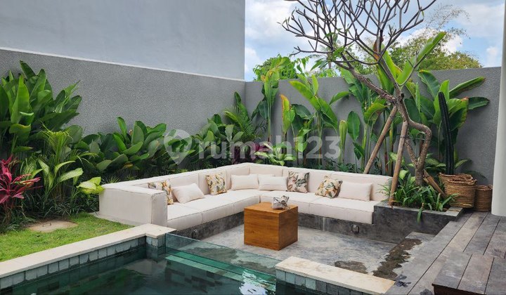 Dijual Villa Mewah Full Furnished dengan Konsep Modern Minimalis di Dekat Canggu Area Buduk, Mengwi.