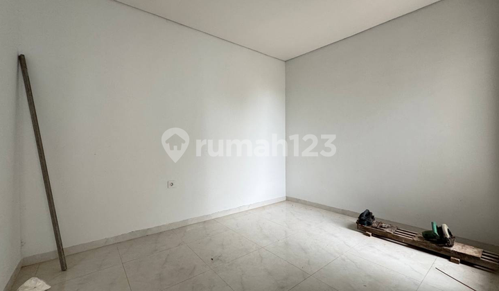 For Sale New Ready-to-Occupy House in Teuku Umar, Denpasar. Highly Strategic Location Just 1 Minute to Level 21 Mall 2