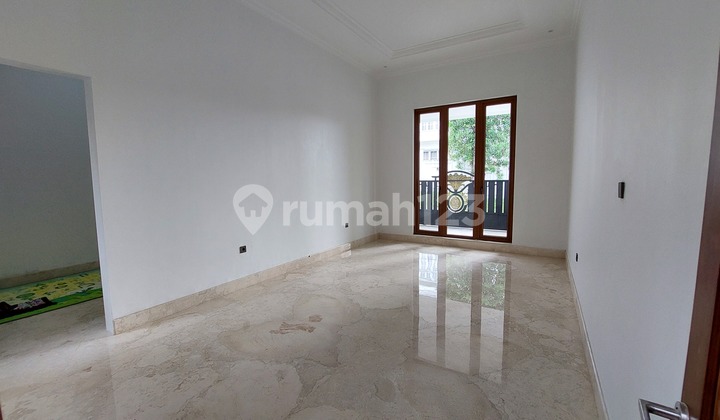 Dijual Rumah Mewah Exclusive Golf Mediterania Sentul City Bogor 25