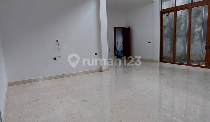 Dijual Rumah Mewah Exclusive Golf Mediterania Sentul City Bogor 9