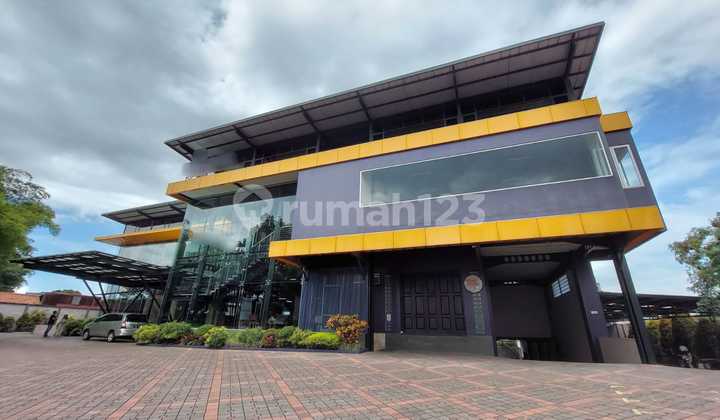 Ready-to-Use Building Price Below NJOP at Cimindi Main Road Side, Cimahi, Bandung, West Java