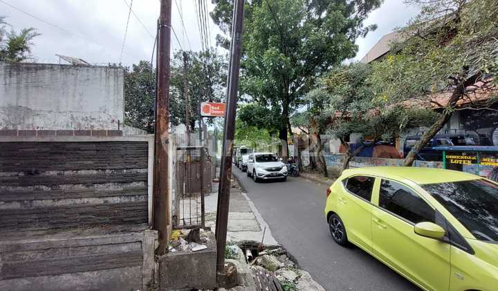 4-Storey Shop House Strategically Located Near Bandung City Square with 5 Boarding Rooms 2