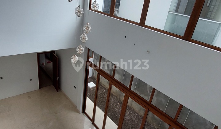 Dijual Rumah Mewah Exclusive Golf Mediterania Sentul City Bogor 11
