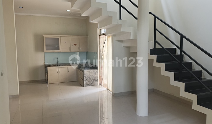 Rumah Full Renovasi yang Pasti Cepat Terjual! Lokasi Premium di Cluster Paling Dicari di Kawasan Argenia Sentul City, Cuma 2,2 M Masih Nego Rumah Full Renovasi yang Pasti Cepat Terjual! Lokasi Premium di Cluster Paling Dicari di Kawasan Argenia Sentul City, Cuma 2,2 M Masih Nego