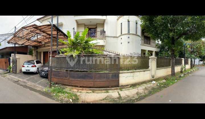 Hunian Asri 2 Lantai di Dalam Komplek Keamanan 24 Jam di Kramat Jati Jakarta Timur 2