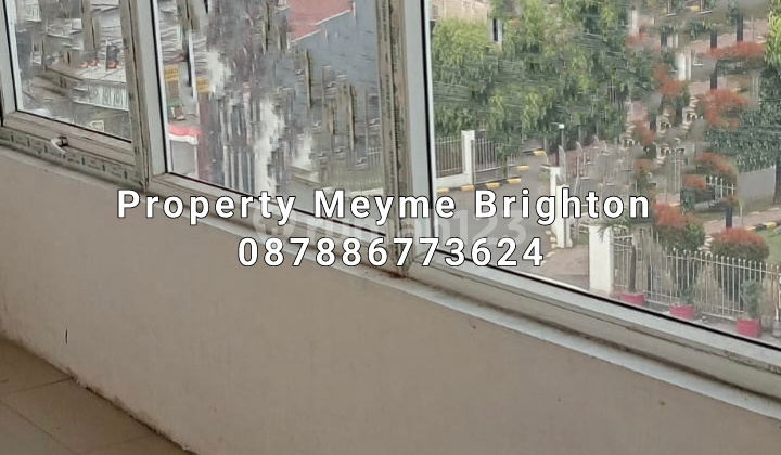 Strategic Shop House Suitable for Business with Easy Access and High Traffic 2