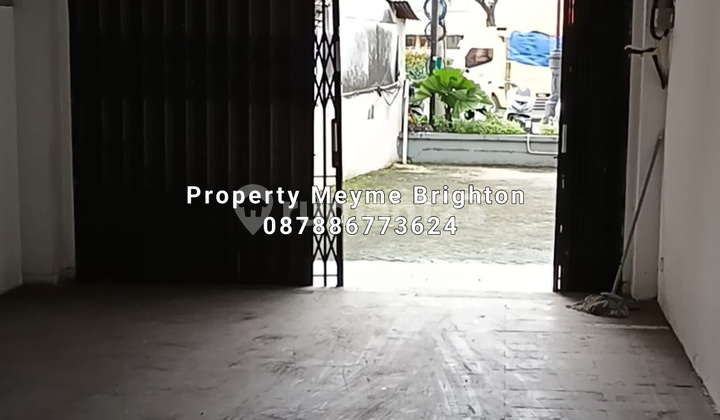 4-Story Shop House Suitable for Business in Margonda Depok Business Center 2