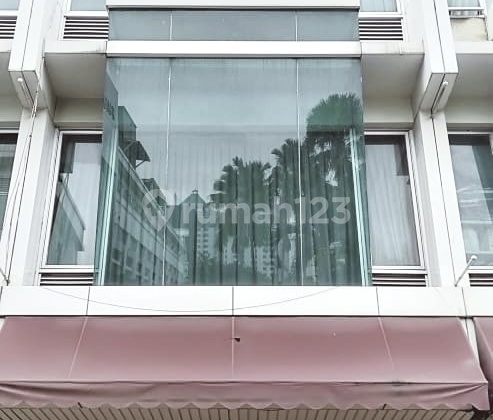 Shophouse in Mediterania Pik