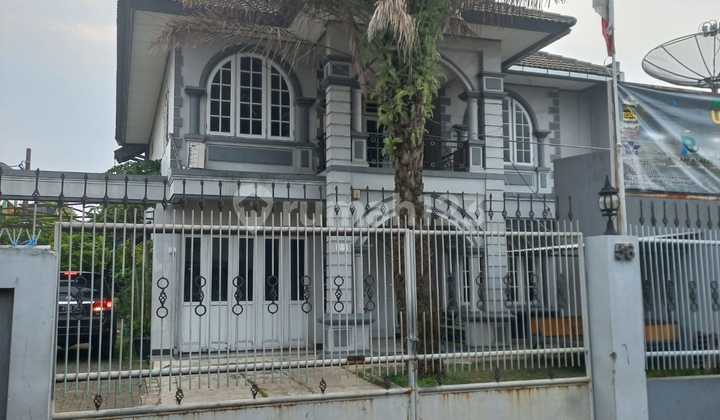 Dijual Rumah Asri dan Luas di Kresek Jakarta Barat