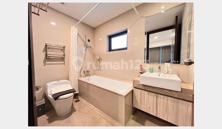 Dijual Unit Bagus Apartemen Casa Grande Full Furnished 2