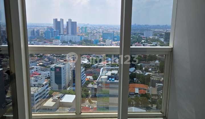 Dijual Unit Bagus di Apartemen Menteng Park - Private Lift 2