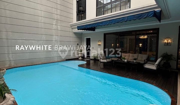 Luxurious Modern House At Cempaka Putih Jakarta Pusat Luxurious Modern House At Cempaka Putih Jakarta Pusat