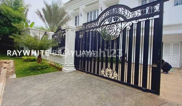 Rumah Elite Siap Huni Lingkungan Tenang Area Pondok Indah Rumah Elite Siap Huni Lingkungan Tenang Area Pondok Indah