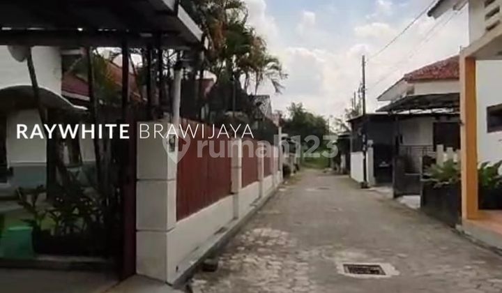 House in a Quiet Neighborhood, Strategic Location in Yogyakarta Area 2