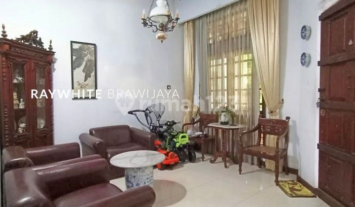 Quiet Neighborhood House Cideng Area Central Jakarta 2