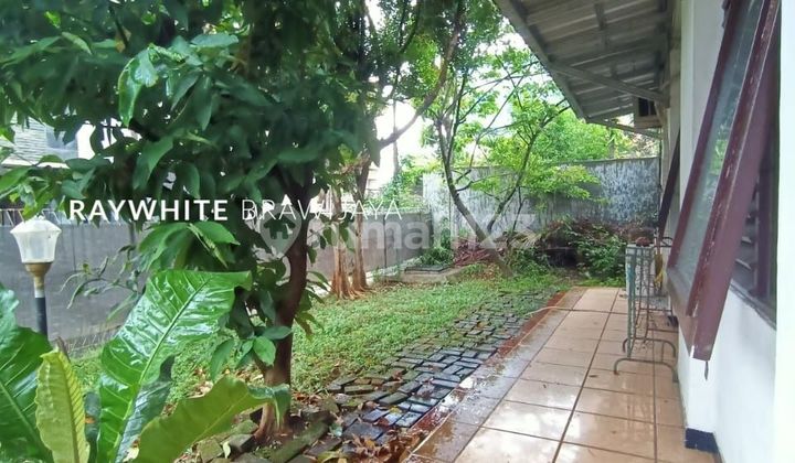 Old House Hunting Land Area Radio Dalam Kebayoran Baru