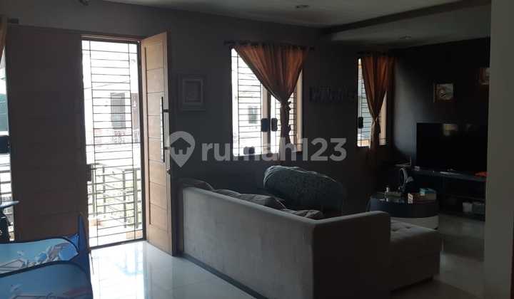 For Sale Fully Renovated House in Janur Indah, Kelapa Gading 2