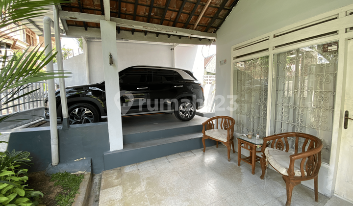 For Sale Clean and Cool House Plus Boarding House and Land 2