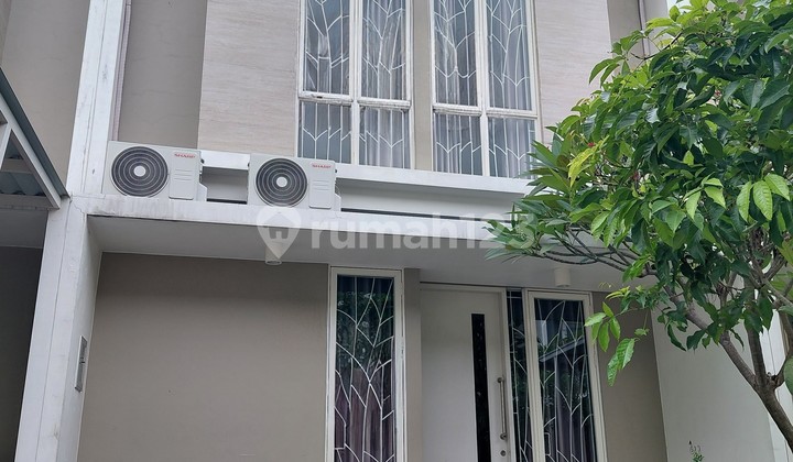 Greenlake Citraland Semi Furnished Surabaya Barat