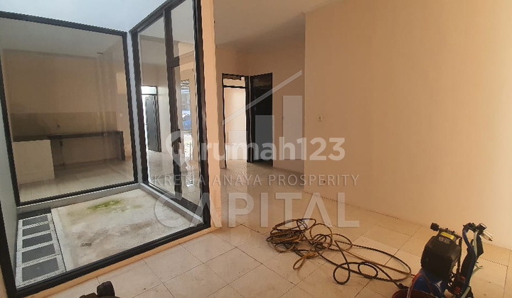 Minimalist House in Taman Kopo Indah 3, Bandung Minimalist House in Taman Kopo Indah 3, Bandung