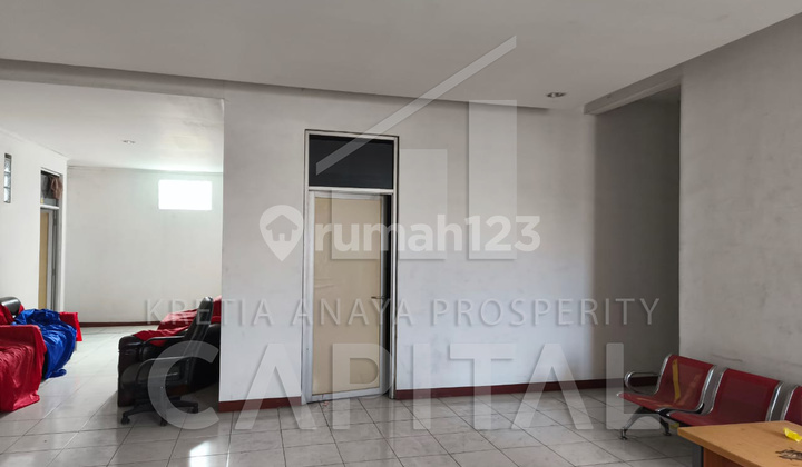 Rumah/Tempat Usaha/Tempat Sekolah/Restoran di Sumber Sari Bandung (Main Road) 2