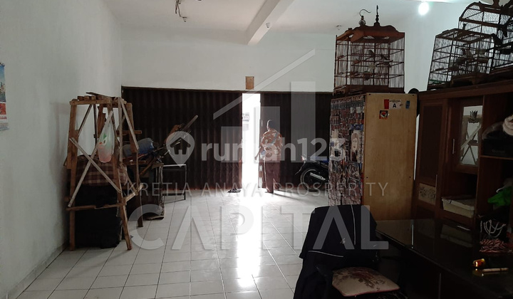 Strategic Shophouse in Taman Kopo Indah 1, Bandung