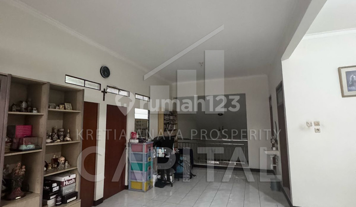 Comfortable House in Taman Kopo Indah 2, Bandung 2