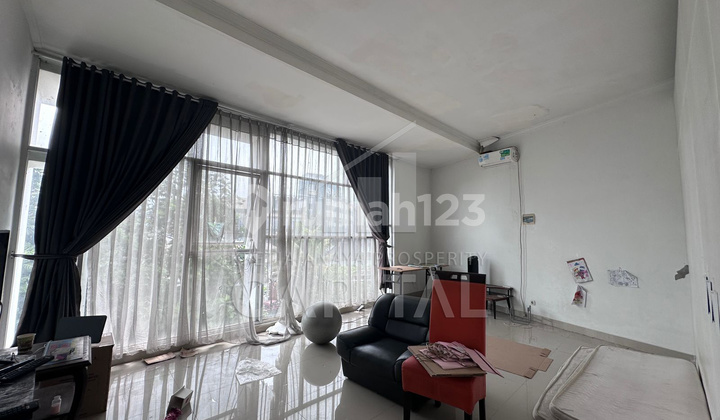 Ruko di Sumber Sari (Main Road)