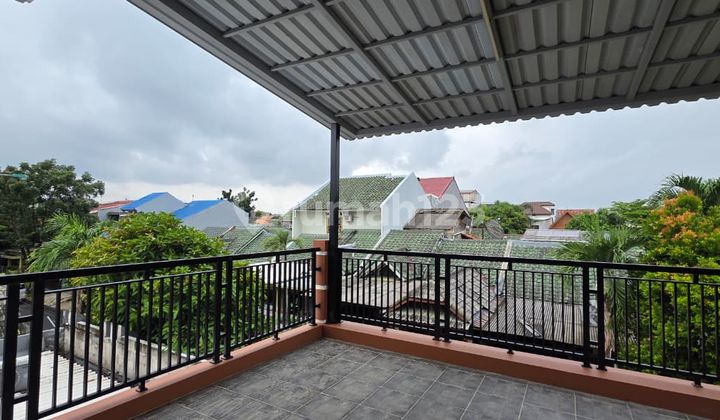 2.5-story house in Mekar Indah Jababeka