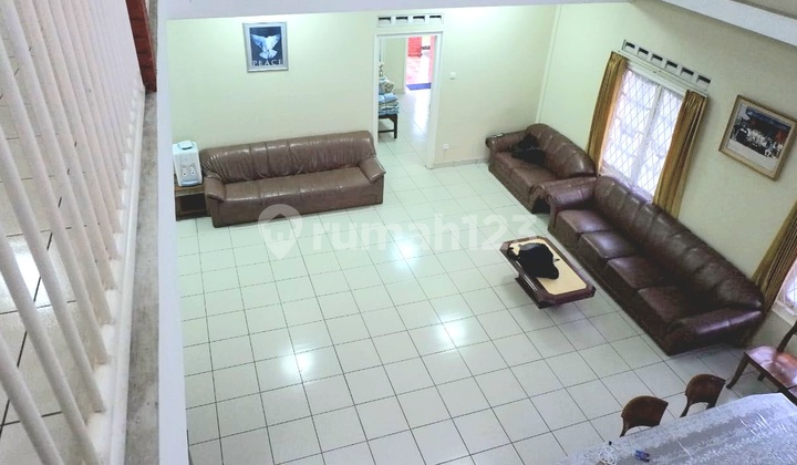 Dijual Villa Keren di Lembang Rumah Bagus SHM di Lembang 2