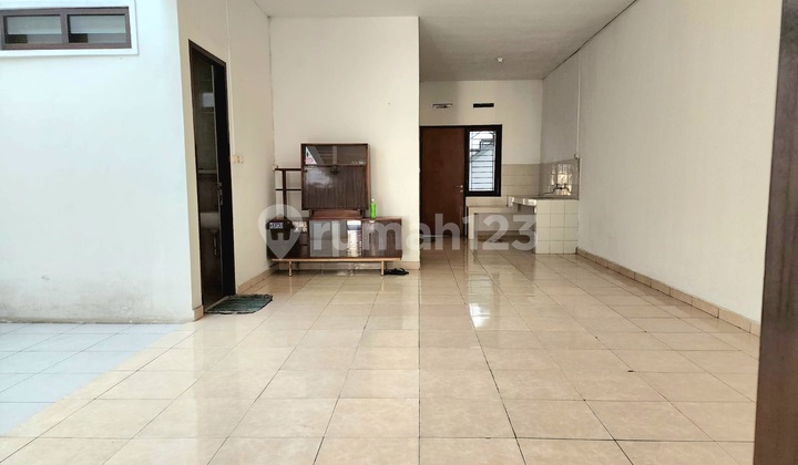 For Sale Lucky House in Mekarwangi, Sensible Price... Only 1.75 Billion !!