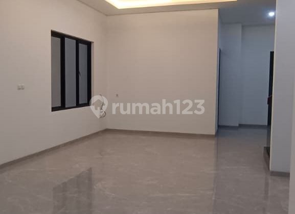 Nice House in Sutera Kirana Alam Sutera Tangerang