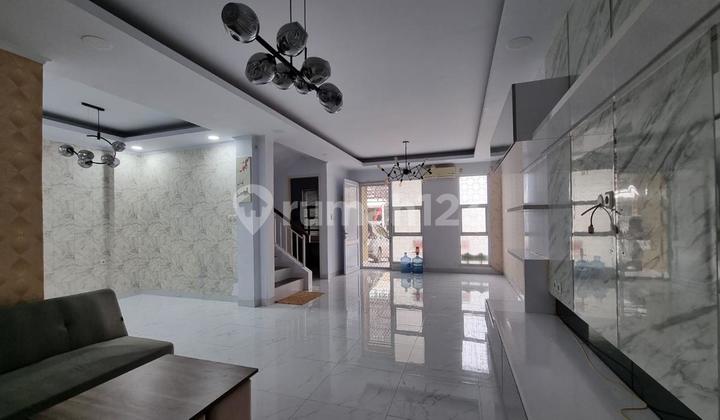 Rumah 2,5 Lantai Cluster Fiordini - Gading Serpong Rumah 2,5 Lantai Cluster Fiordini - Gading Serpong