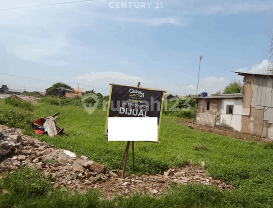 Tanah Jalan Sukmajaya Dilalui Banyak Kendaraan Tanah Jalan Sukmajaya Dilalui Banyak Kendaraan