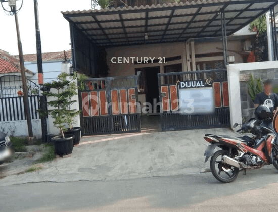 Hunian Bagus Sekali Furnished Kavling Jl Merbabu