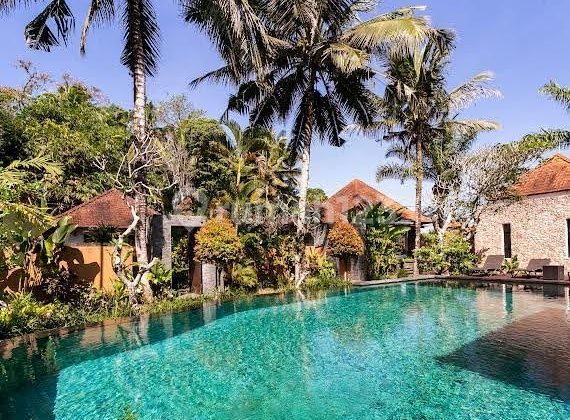 Boutique Villa with Spacious Strategic Location, 4 Pools, Furnished in Payangan, Ubud Boutique Villa with Spacious Strategic Location, 4 Pools, Furnished in Payangan, Ubud