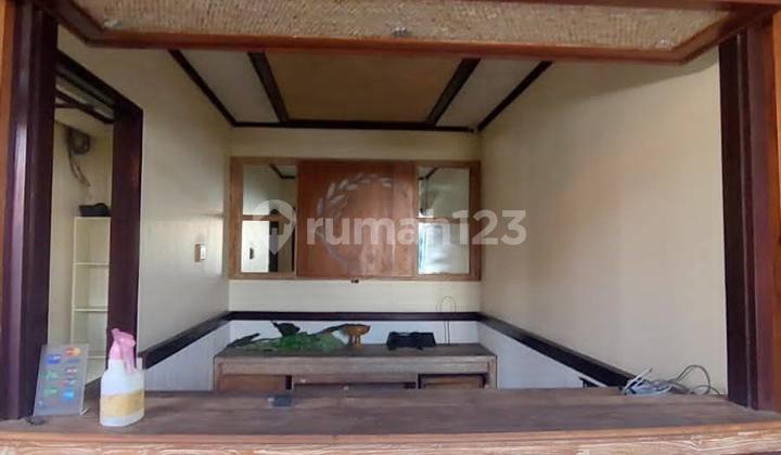 Strategic Hotel in Premium Area of Petitenget Shopping Center 2