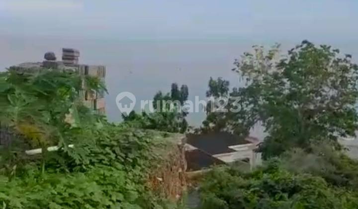 Land on the Edge of the Road, Cliffside, Next to Puri Wirata Amed, Karangasem