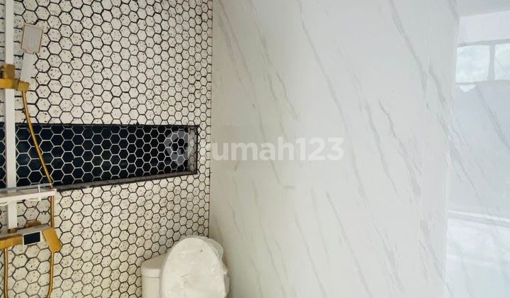 Ruko 2 Unit dan 2 Lantai Posisi Hook Strategis di Canggu Ruko 2 Unit dan 2 Lantai Posisi Hook Strategis di Canggu