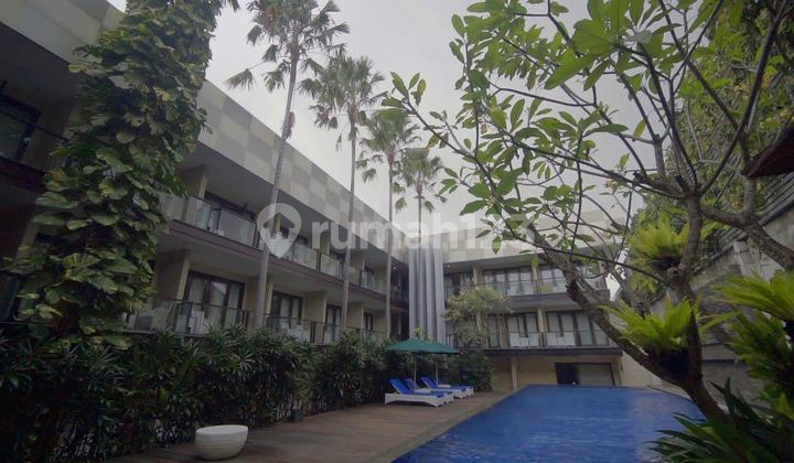 Hotel Dekat Beachwalk, Pantai Strategis dengan Pool di Kuta Hotel Dekat Beachwalk, Pantai Strategis dengan Pool di Kuta