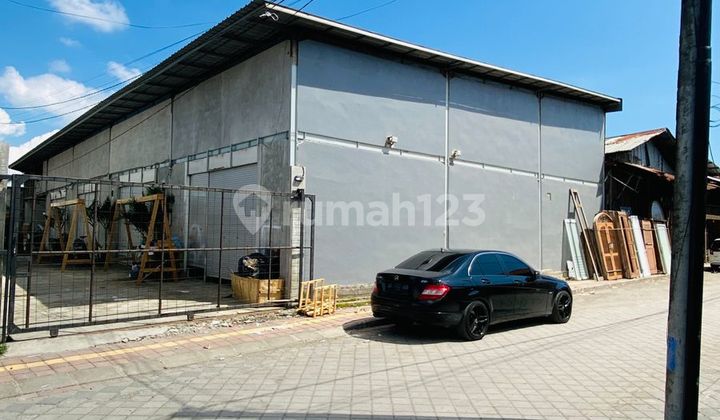 Spacious Access Warehouse Nakula Seminyak Badung - 2 Units