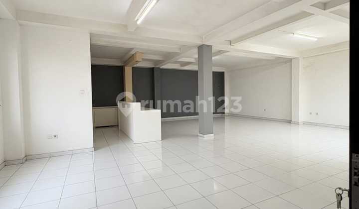 2-Story Warehouse with 3 Rooms, Ideal for Home-Based Business, North Denpasar 2-Story Warehouse with 3 Rooms, Ideal for Home-Based Business, North Denpasar