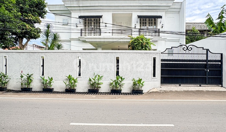 House For Sale - Kebayoran Lama