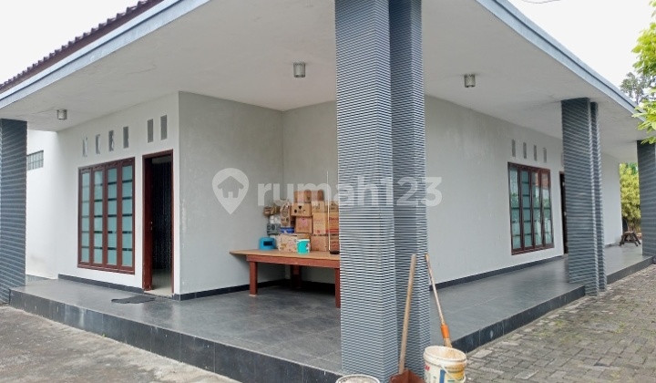 Nice House + Warehouse, Ready to Occup, Anggrek Street, Mlajah, Bangkalan 2